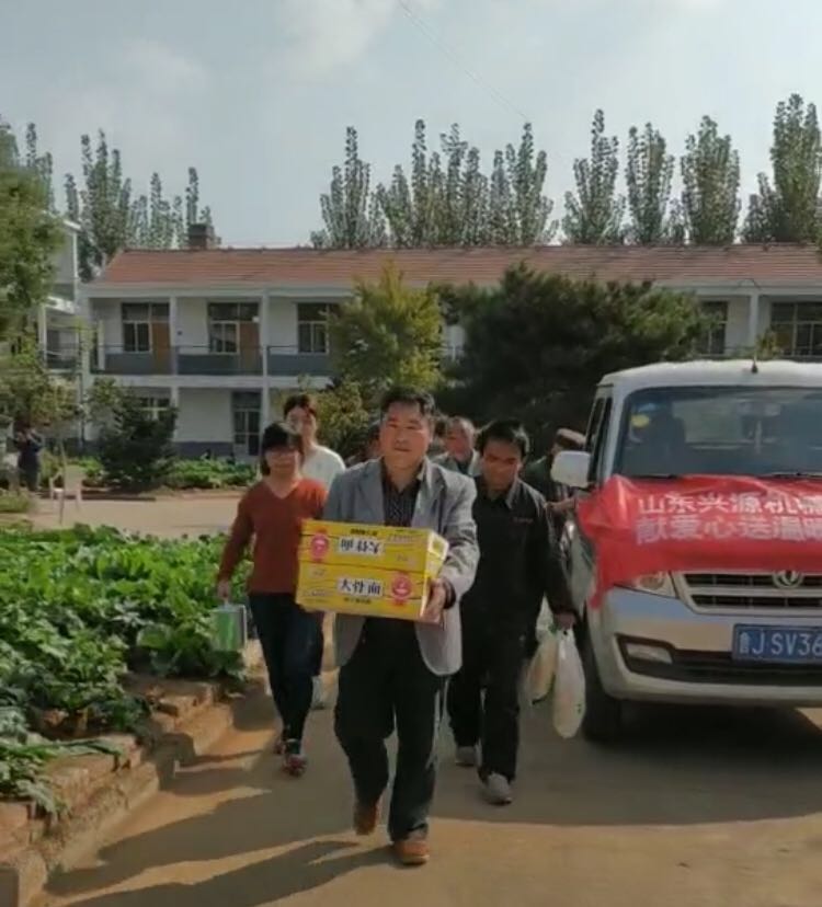 山東興源機(jī)械有限公司|起重機(jī)|行車(chē)|山東興源機(jī)械|單梁起重機(jī)|電動(dòng)葫蘆|起重配件|www.freedomtrailmap.com|xyqzj|xyqzj.com|興源起重機(jī)|興源|起重機(jī)行車(chē)|起重設(shè)備|起重機(jī)械